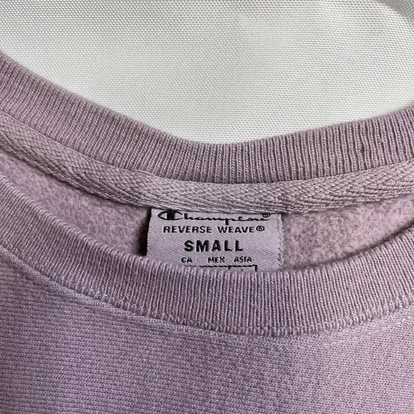 NWOT Purple Lavender Champion Reverse Weave Crewneck Sweatshirt Size Small - Picture 2 of 4
